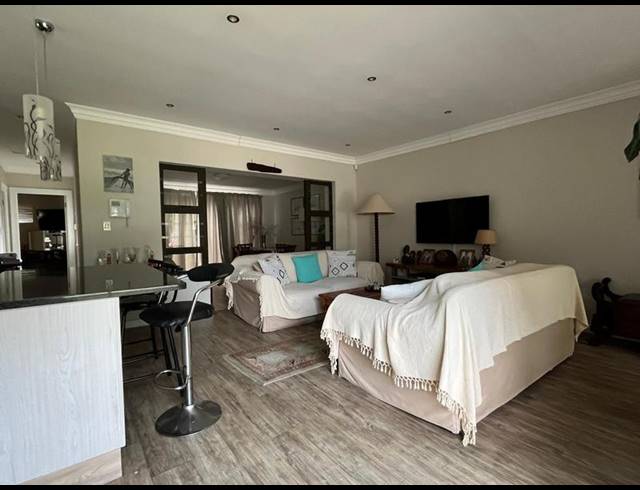 2 BEDROOM TOWNHOUSE FOR SALE IN ELFINDALE